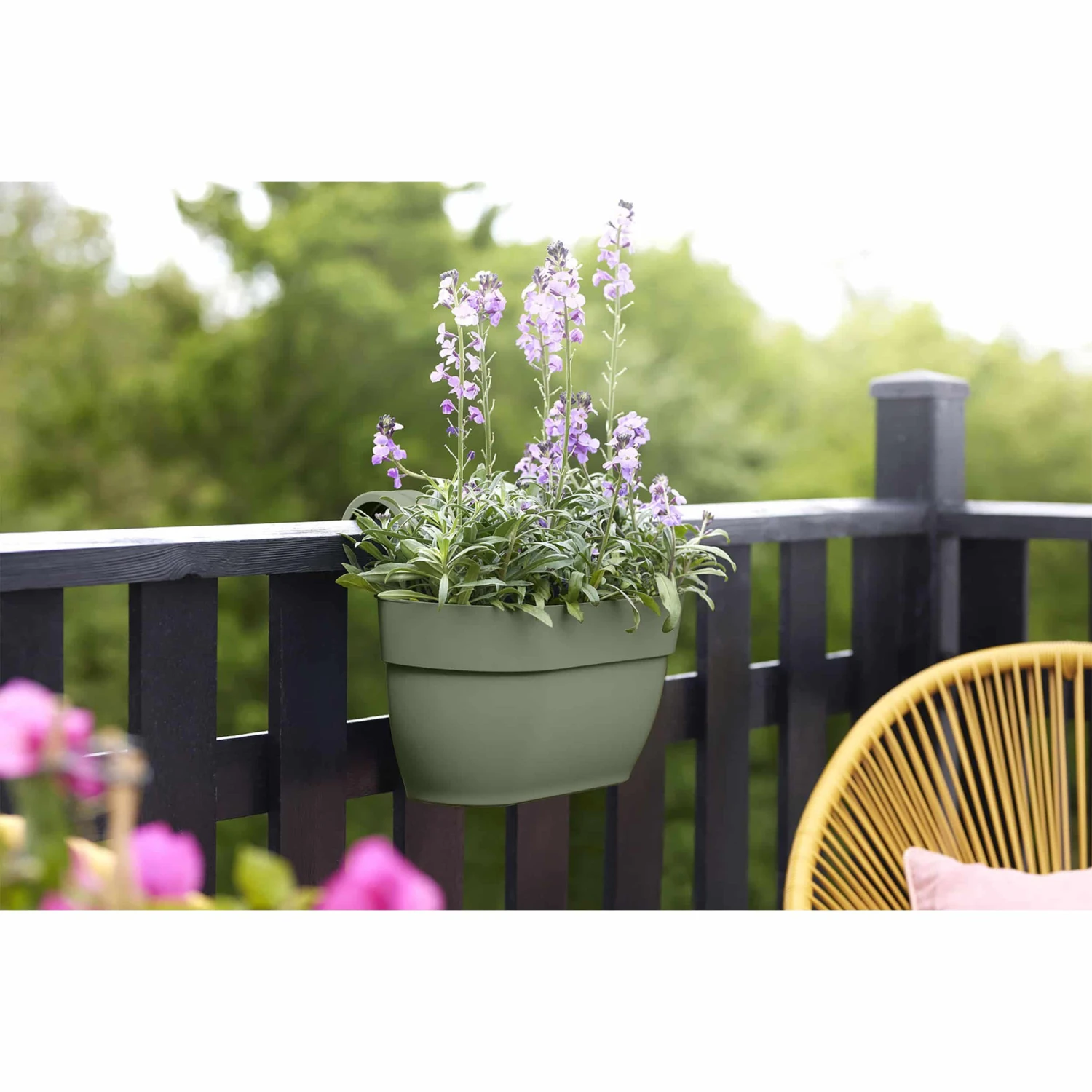 Elho Hängetopf Vibia Campana Easy Hanger L36 Cm Pistaziengrün 9 Elho Hängetopf Vibia Campana Easy Hanger L36 Cm Pistaziengrün – Bild 7